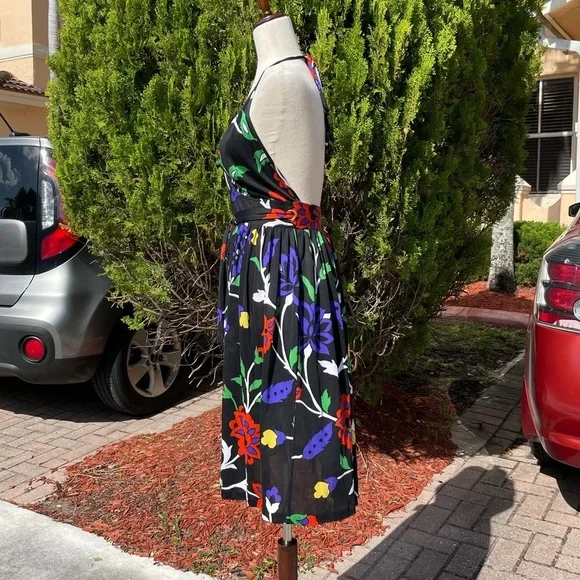Nieves Lavi Colorful Floral Halter Wrap Dress. - Picture 4 of 8
